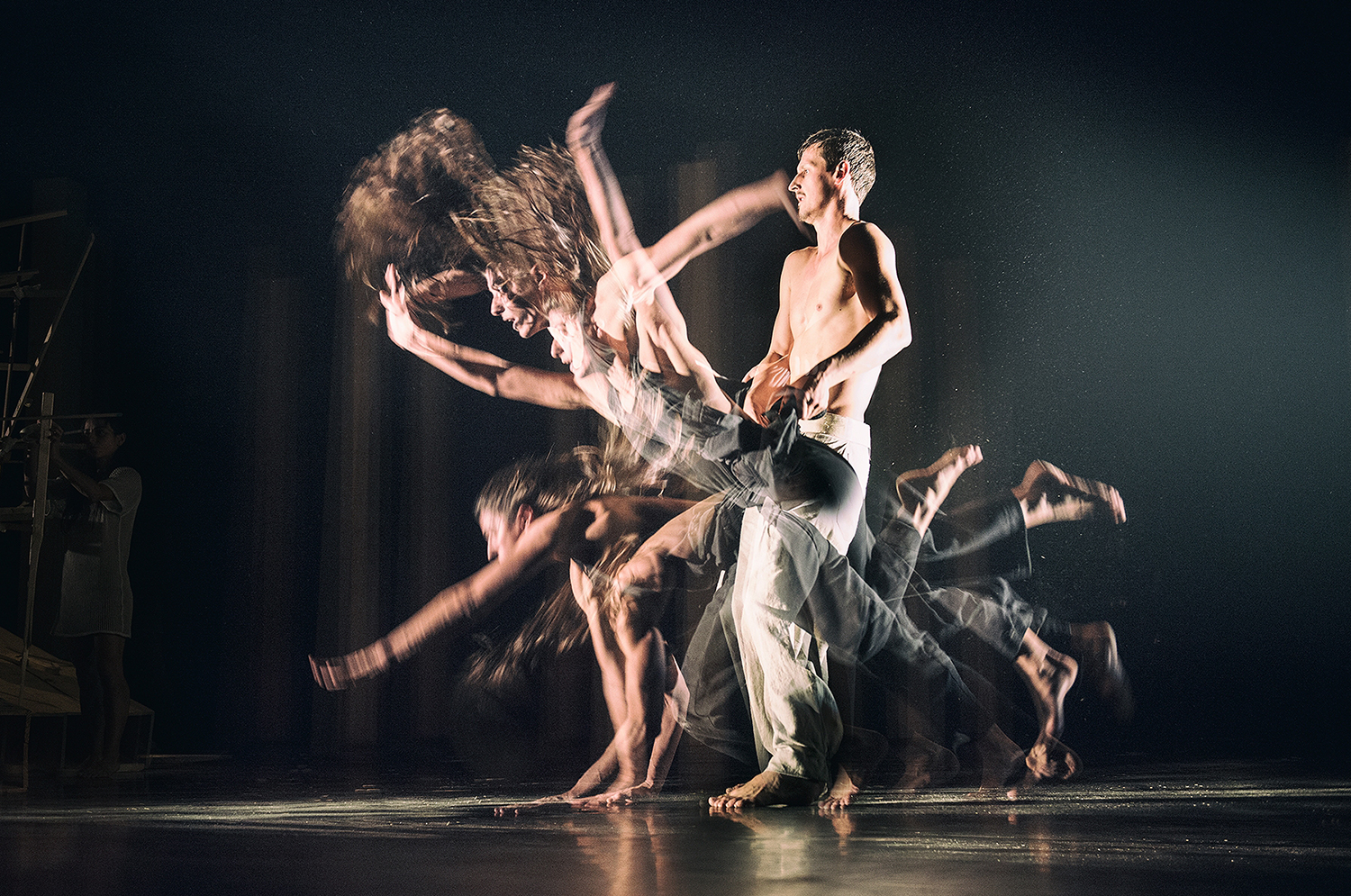 Europium, Linda Kapetanea & Jozef Frucek