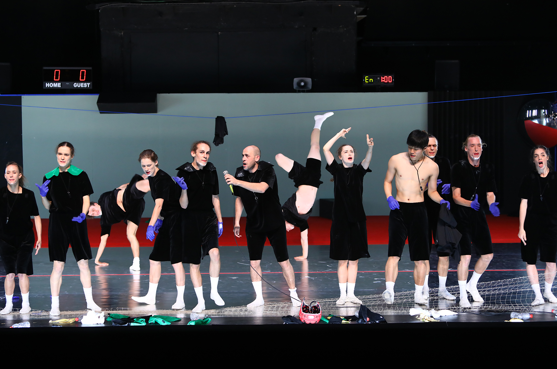 Canine jaunâtre 3, Marlene Monteiro Freitas / Batsheva Dance Company - Photo : © Ascaf