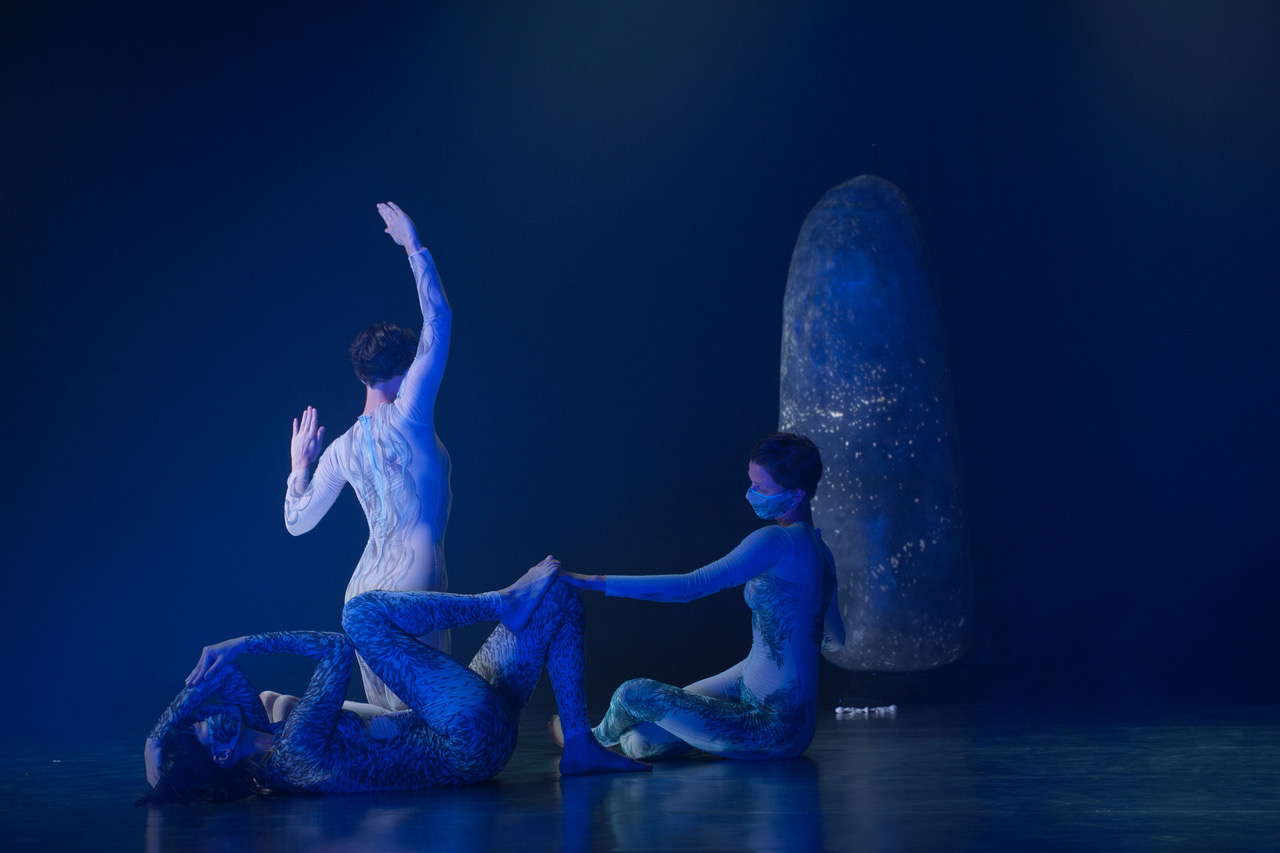 Danse de science-fiction : le rituel post-apocalyptique de Malika Djardi