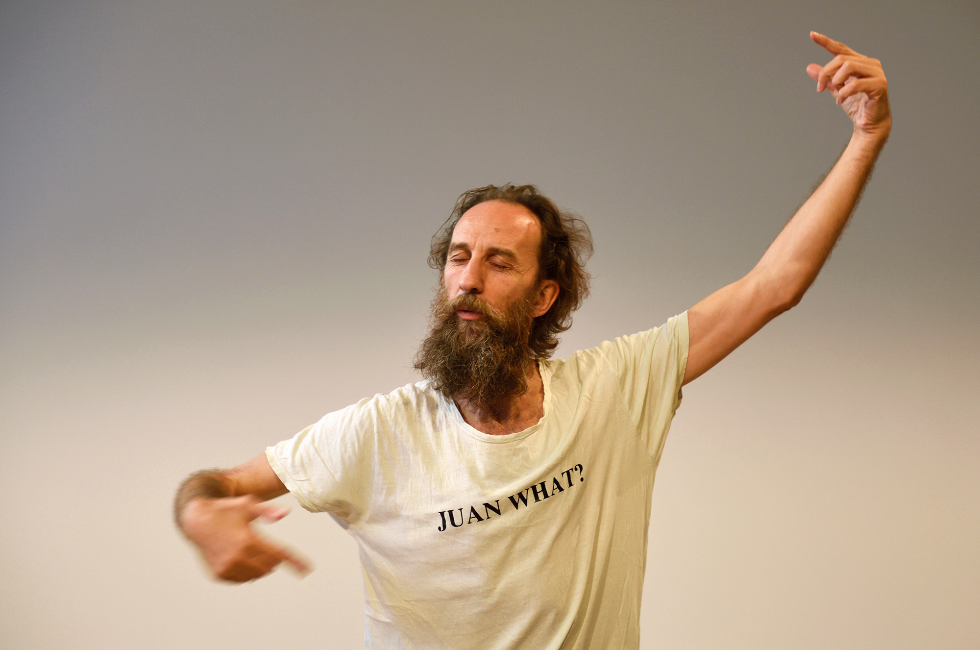 Juan Dominguez "Le spectacle ne se termine pas lorsque le rideau se ferme, il ne fait que commencer"