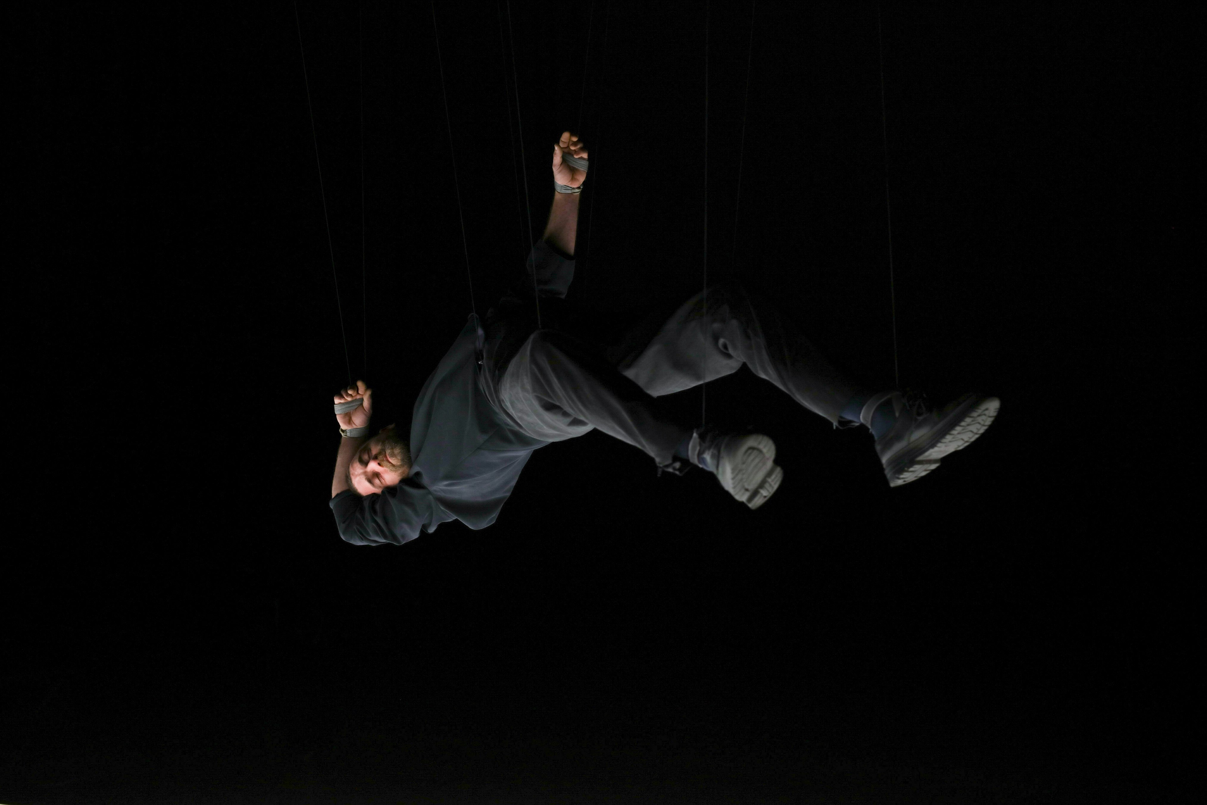 Angela Rabaglio & Micaël Florentz, Dehors est blanc