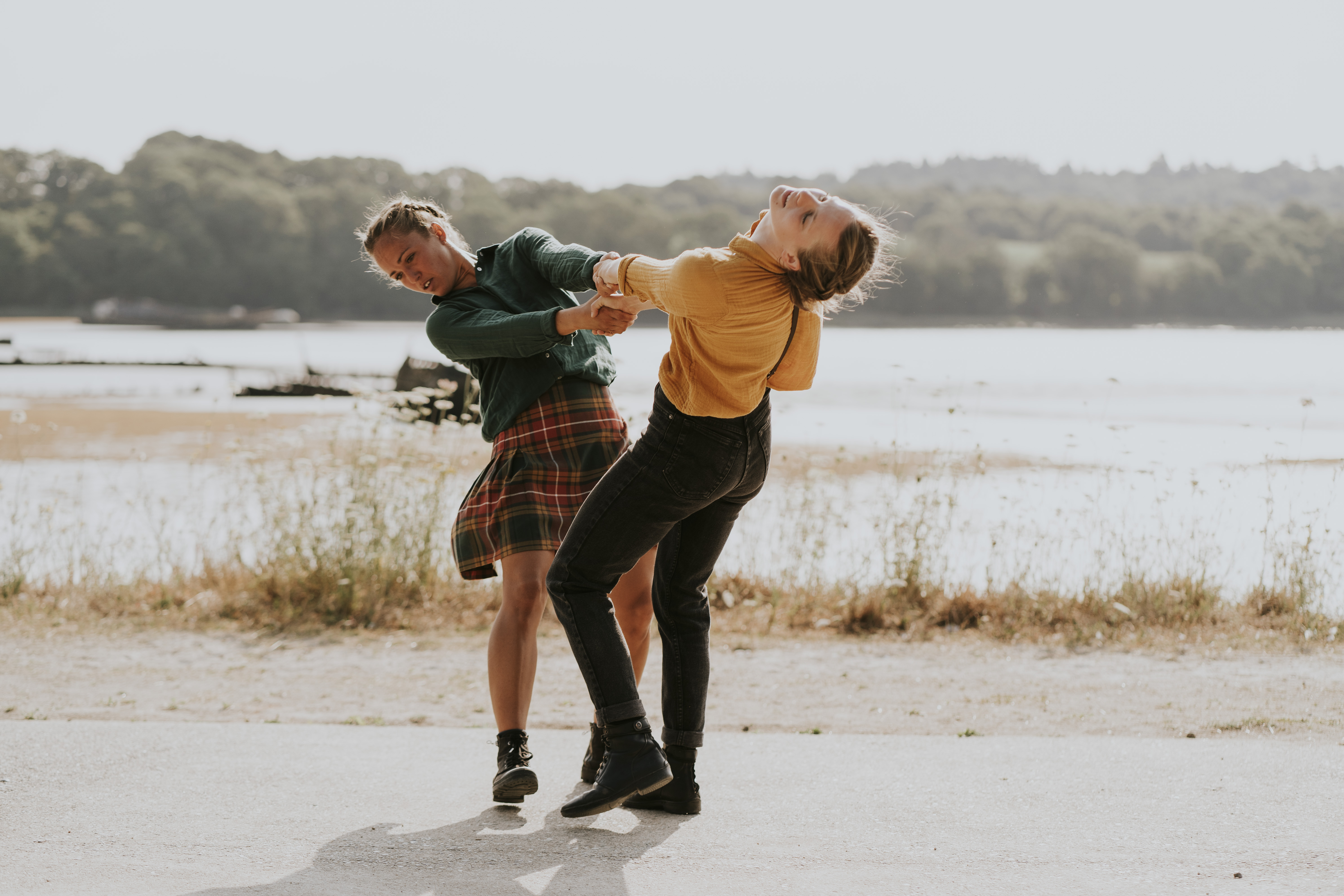 Jeux en duo, danses vives à partager