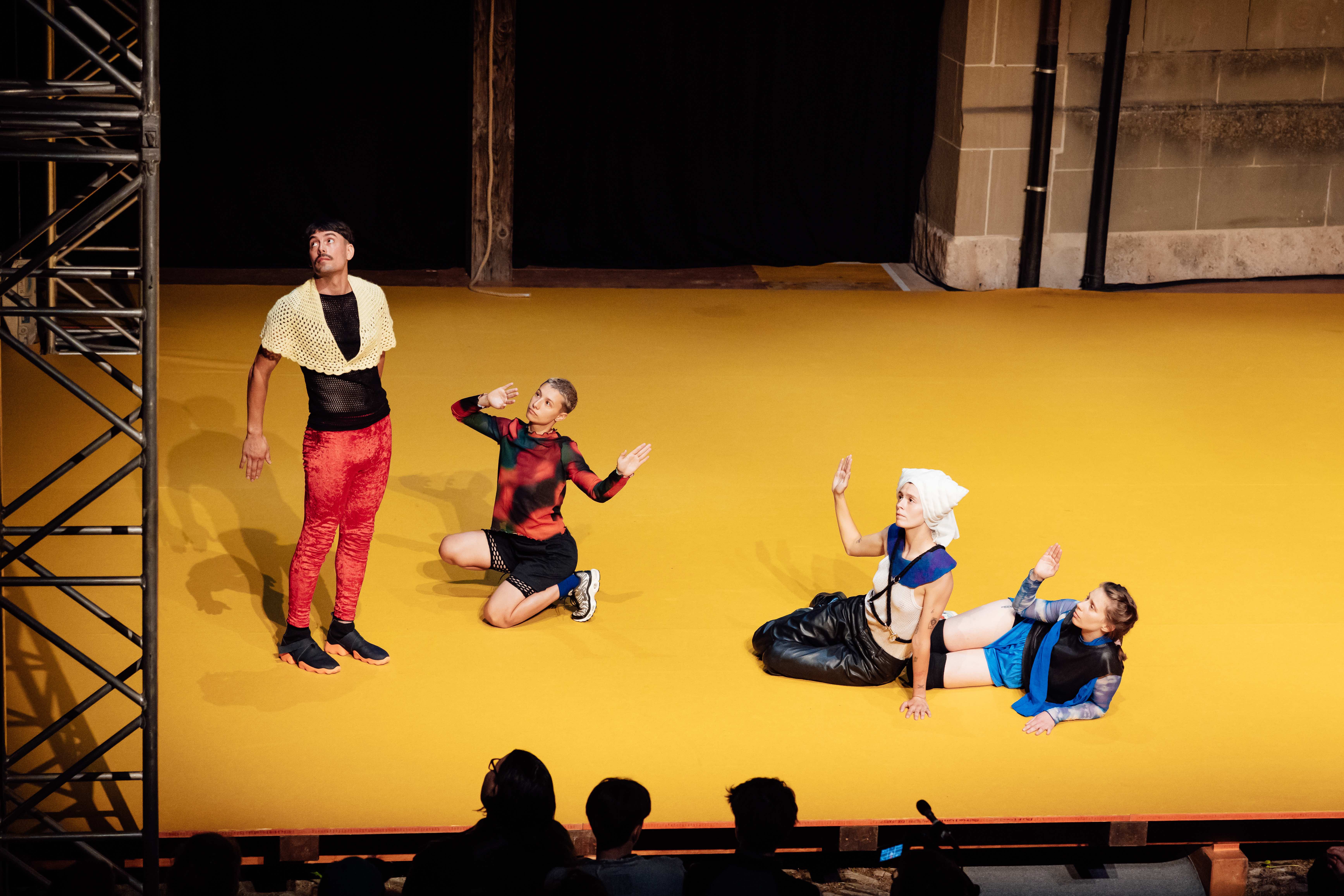 Collectif Foulles, Medieval Crack